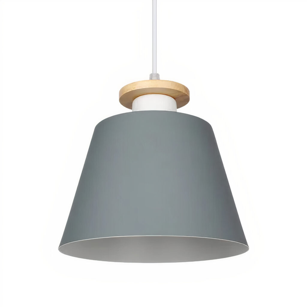 Lampe suspendue aux lignes modernes de forme cylindrique gris sur fond blanc.