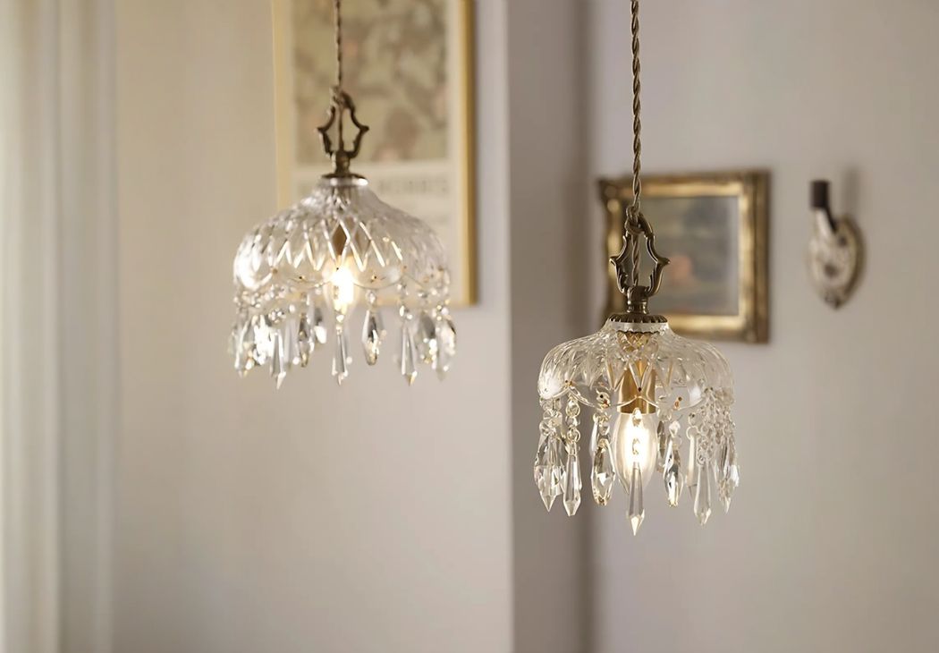 IMG_03_2025_Plafonnier_suspendu_rétro_en_cuivre_et_cristal_10