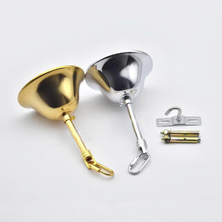 Kit fixation plafonnier en cloche en double exemplaire sur un fond gris uni