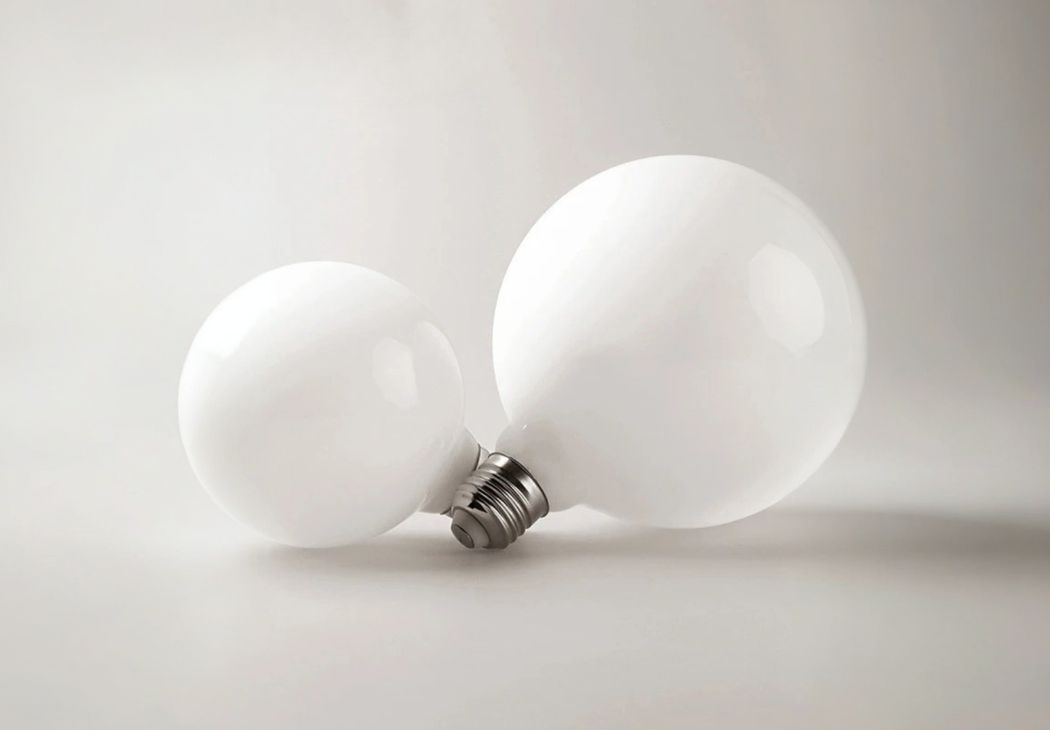 IMG_04_2025_Ampoule_plafonnier_LED_globe_en_verre_dépoli_9