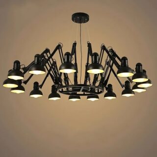 Plafonnier suspendu noir au style industriel sur fond gris orange